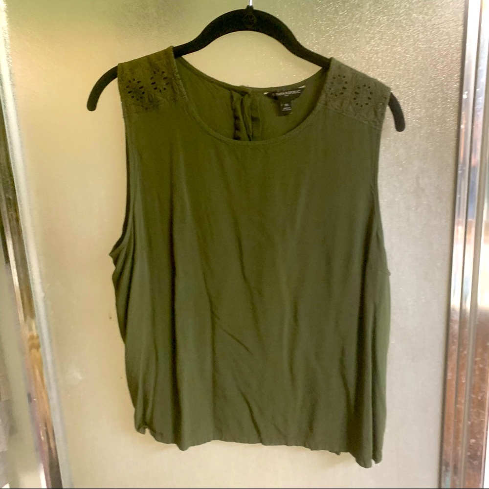 Banana Republic sleeveless top